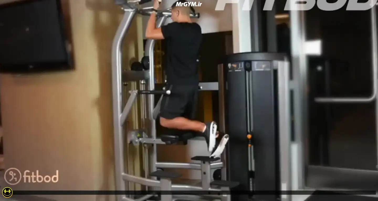آموزش حرکت چین آپ با کمک (Assisted Chin Up)