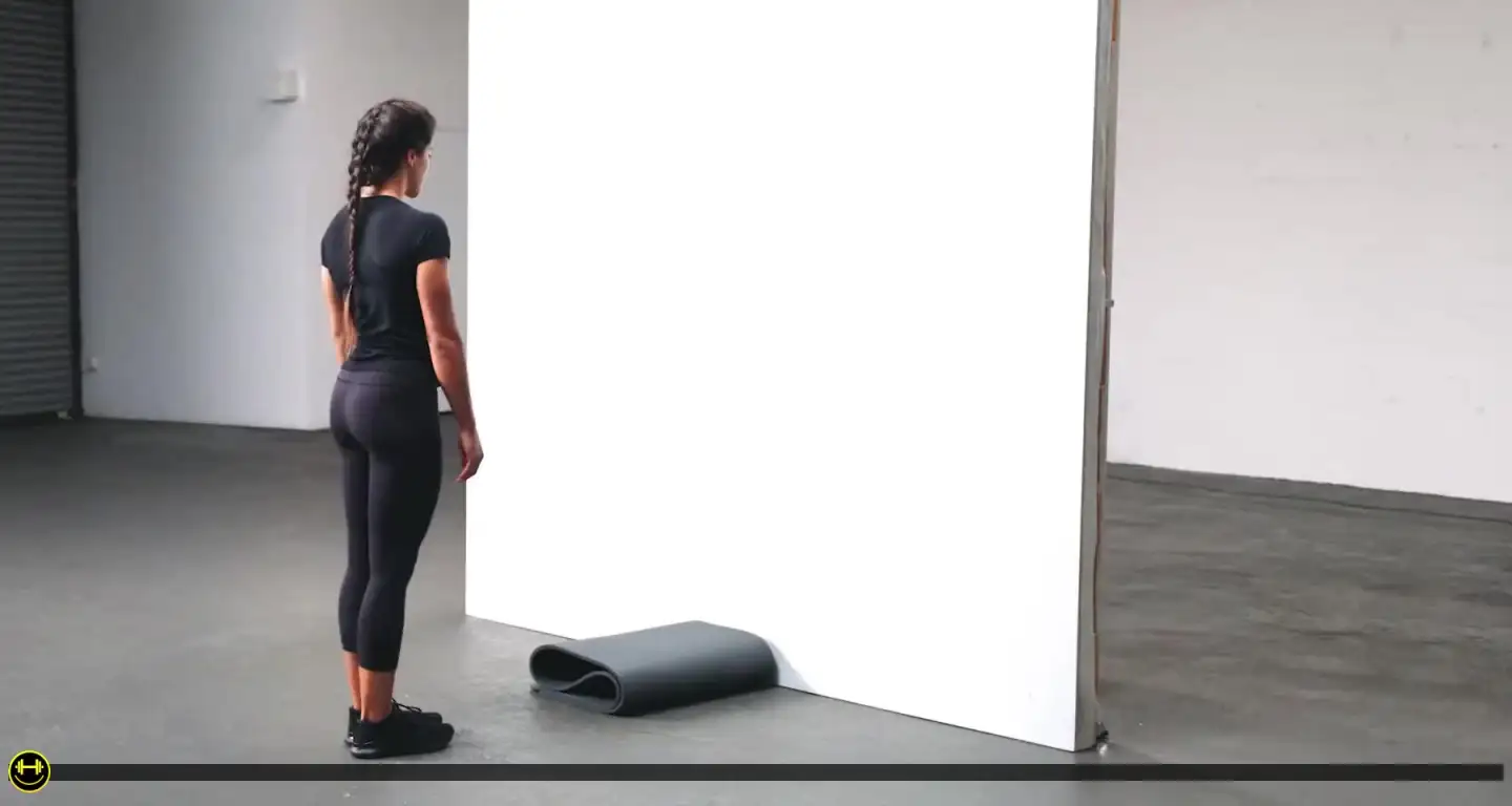 آموزش حرکت شنا روی دست با کیپینگ (Kipping Handstand Push Up)