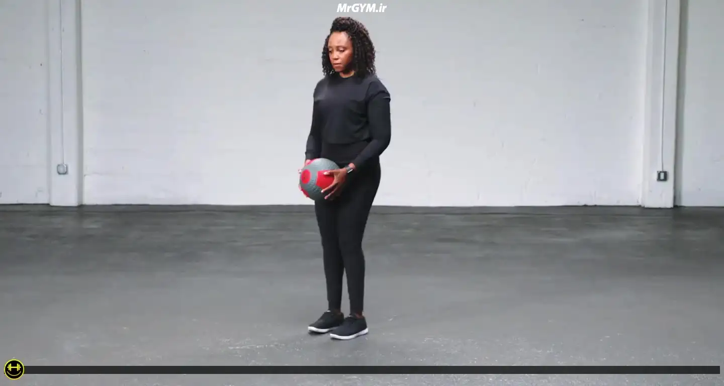 آموزش حرکت ددلیفت رومانیایی تک پا با توپ پزشکی (Medicine Ball Single Leg Romanian Deadlift)