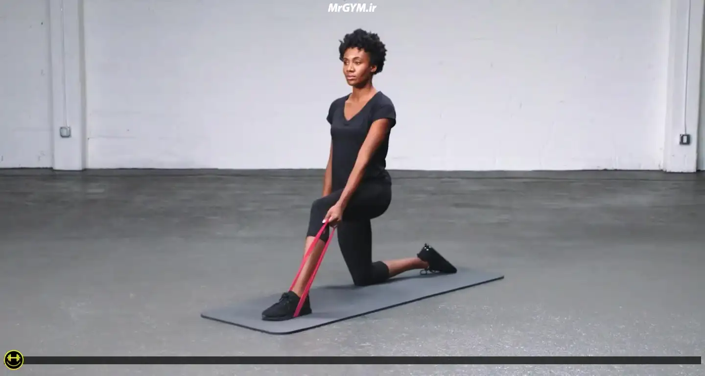آموزش حرکت پارویی زانو زده با مینی بند (Mini Loop Band Kneeling Row)