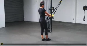 اسکوات تک پا با TRX