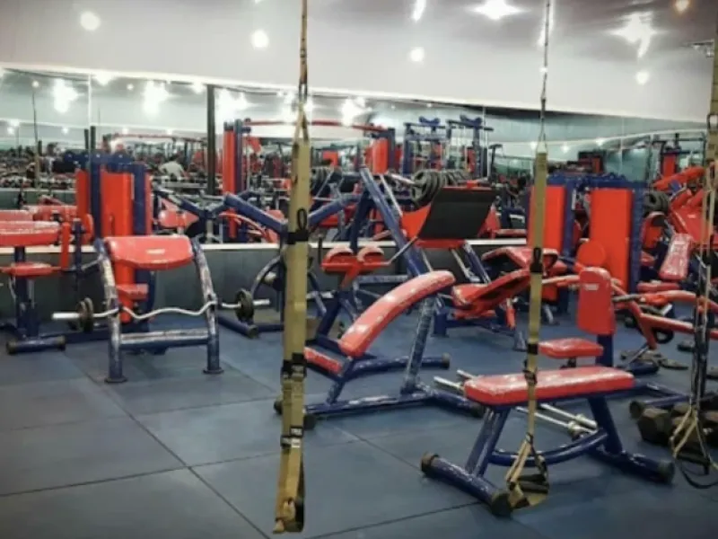 نمای باشگاه باشگاه بدنسازی پارس (Pars Gym) شیخ صدوق در اصفهان